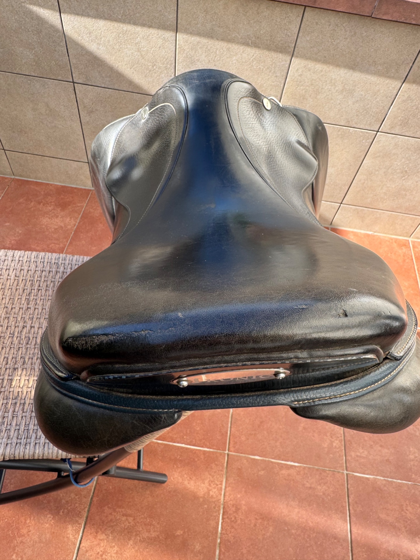 Ikonic Elite Classic Jumping Saddle (JEL01) – Bild 5 von 7