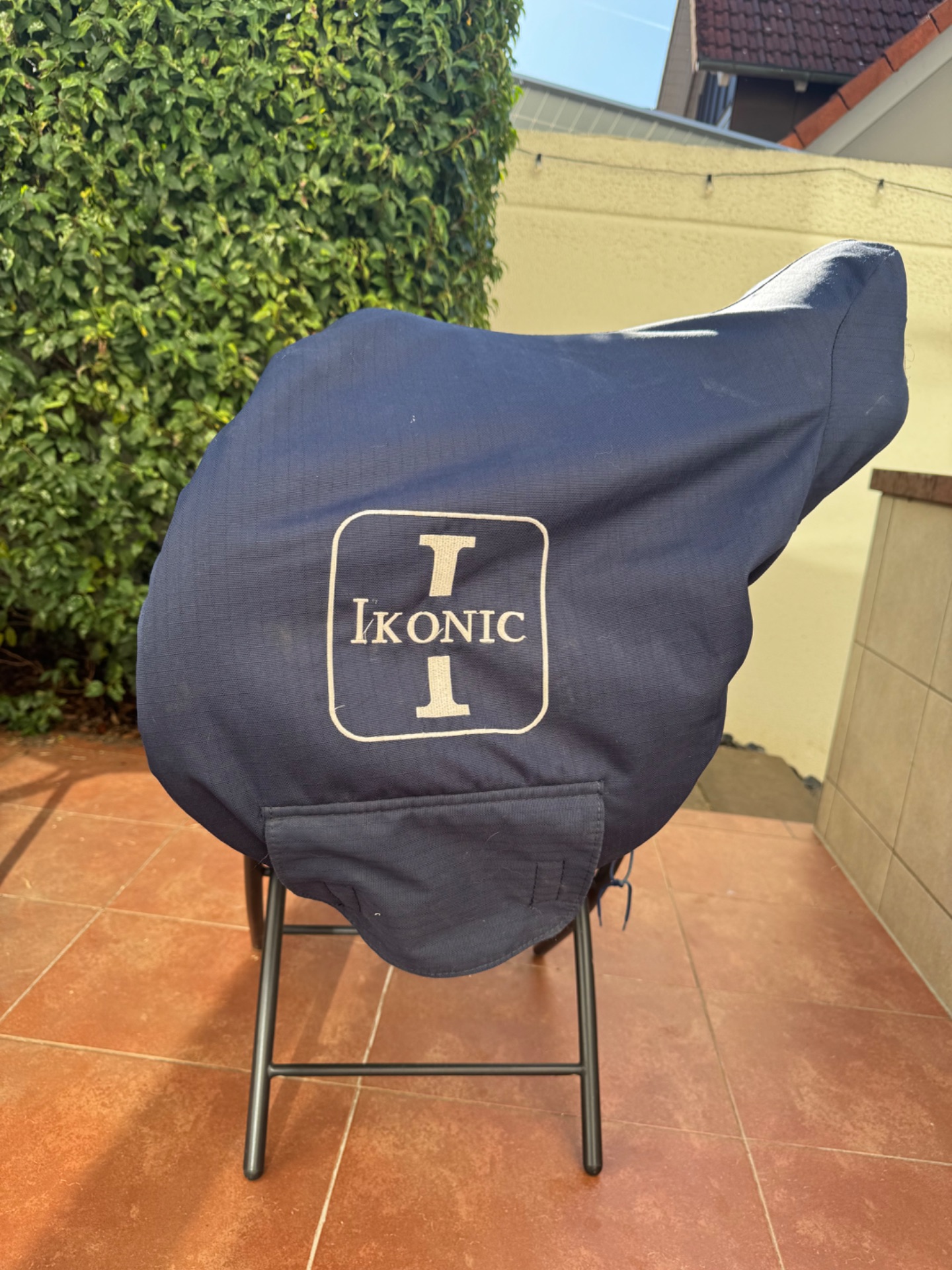 Ikonic Elite Classic Jumping Saddle (JEL01) – Bild 6 von 7